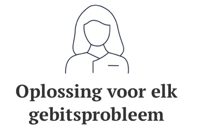 Tandarts aan het werk in behandelkamer